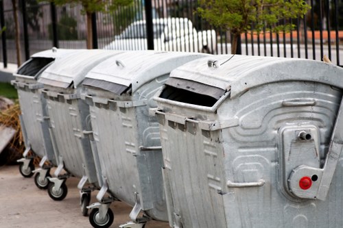 Resident scheduling waste removal service online