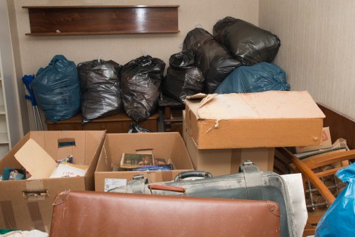 Efficient furniture removal process by experts